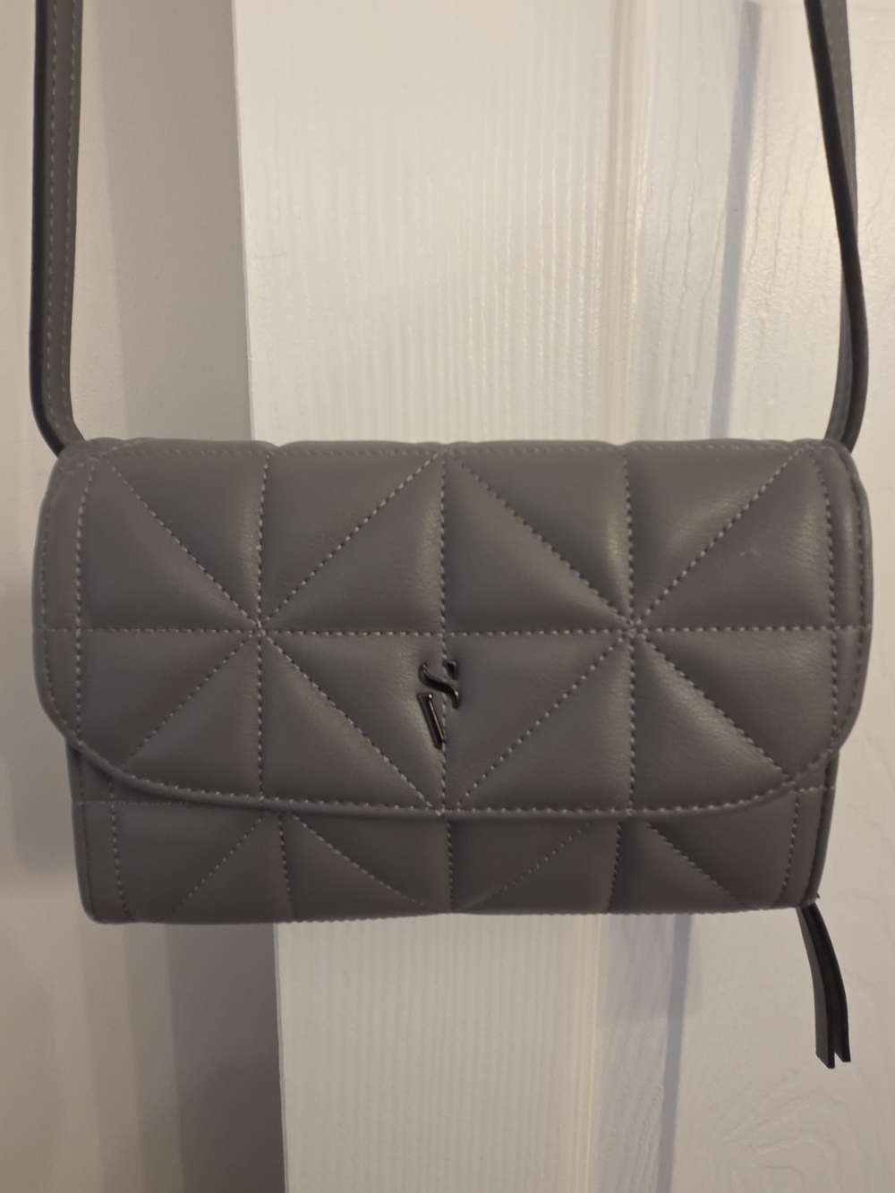 Vera Wang Gray Quilted Crossbody Bag